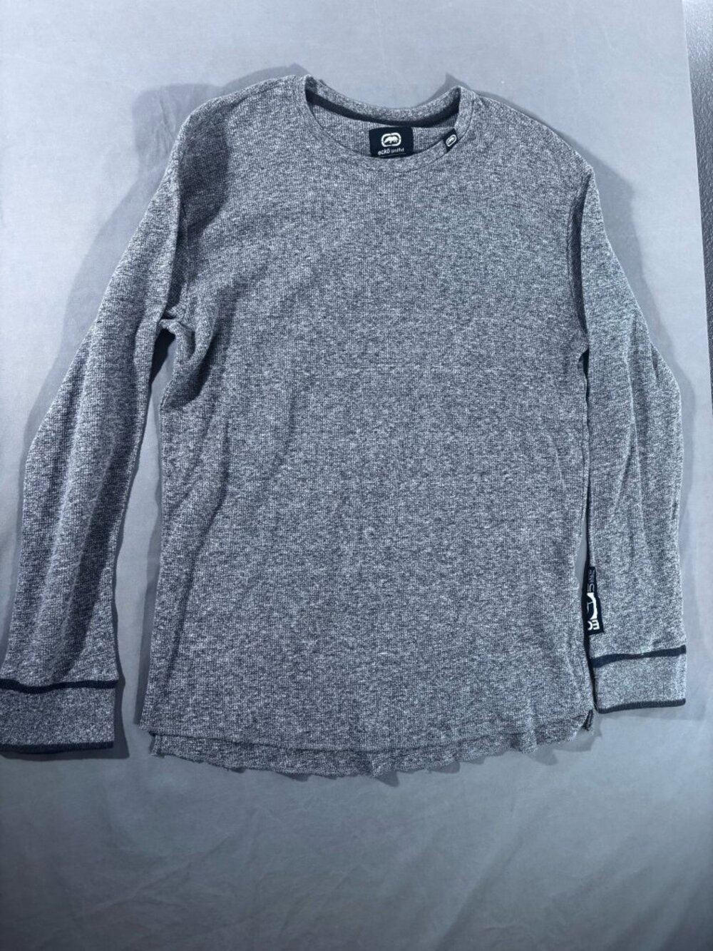 Ecko Unltd Men’s Gray Waffle Knit Thermal Long Sleeve Shirt Crew Neck